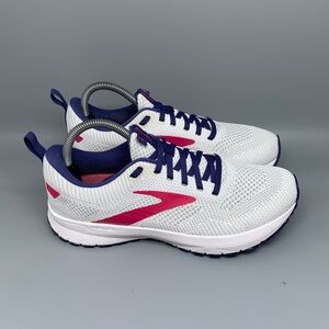 Brooks‎ Revel 5 White Pink Navy Running Shoes 1203611B193 Women’s Sz 9 40.5 EU
